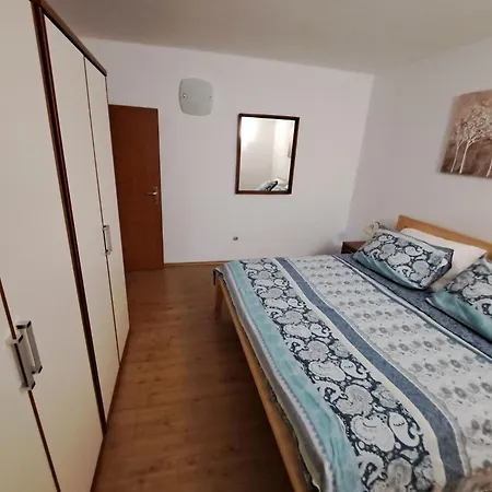 Fuer 4 Personen 1 Kind Ca, 95 M Sup2 In Pula, Istrien Und Umgebung Apartment *