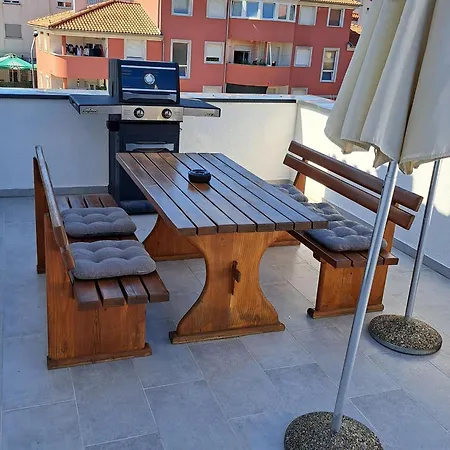 Apartment Fuer 4 Personen 1 Kind Ca, 95 M Sup2 In Pula, Istrien Und Umgebung