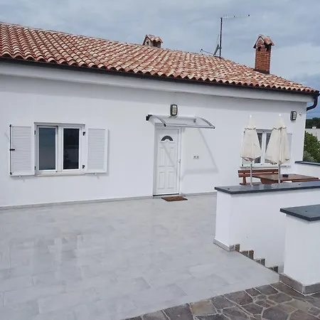 Apartment Fuer 4 Personen 1 Kind Ca, 95 M Sup2 In Pula, Istrien Und Umgebung Pula