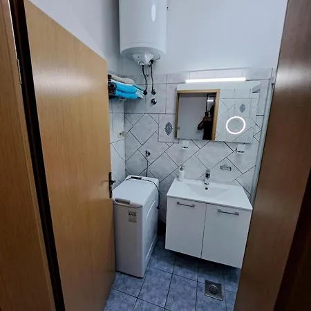 Fuer 4 Personen 1 Kind Ca, 95 M Sup2 In Pula, Istrien Und Umgebung * Pula