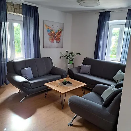 Appartamento Fuer 4 Personen 1 Kind Ca, 95 M Sup2 In Pula, Istrien Und Umgebung Pola